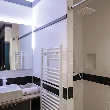 Cote Ouest Aix Les Bains 4* Aix-les-Bains
