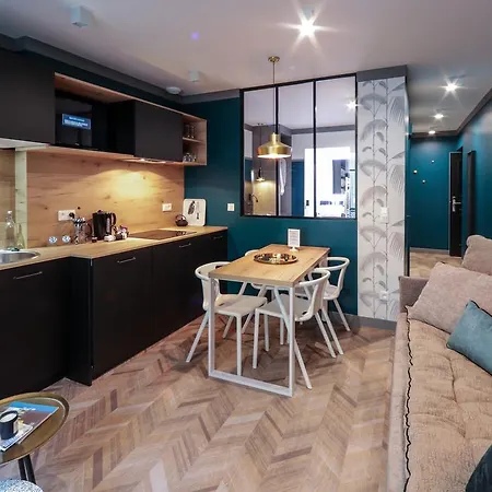 Apartahotel Cote Ouest Aix Les Bains 4*